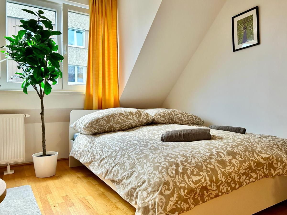 Premium 80 M2 Apartment - Free Parking Wina Bagian luar foto